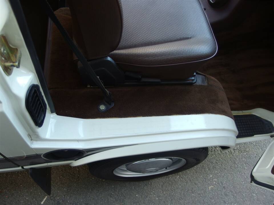 Bild 59/97 von Volkswagen T3 Westfalia 1.9 (1983)