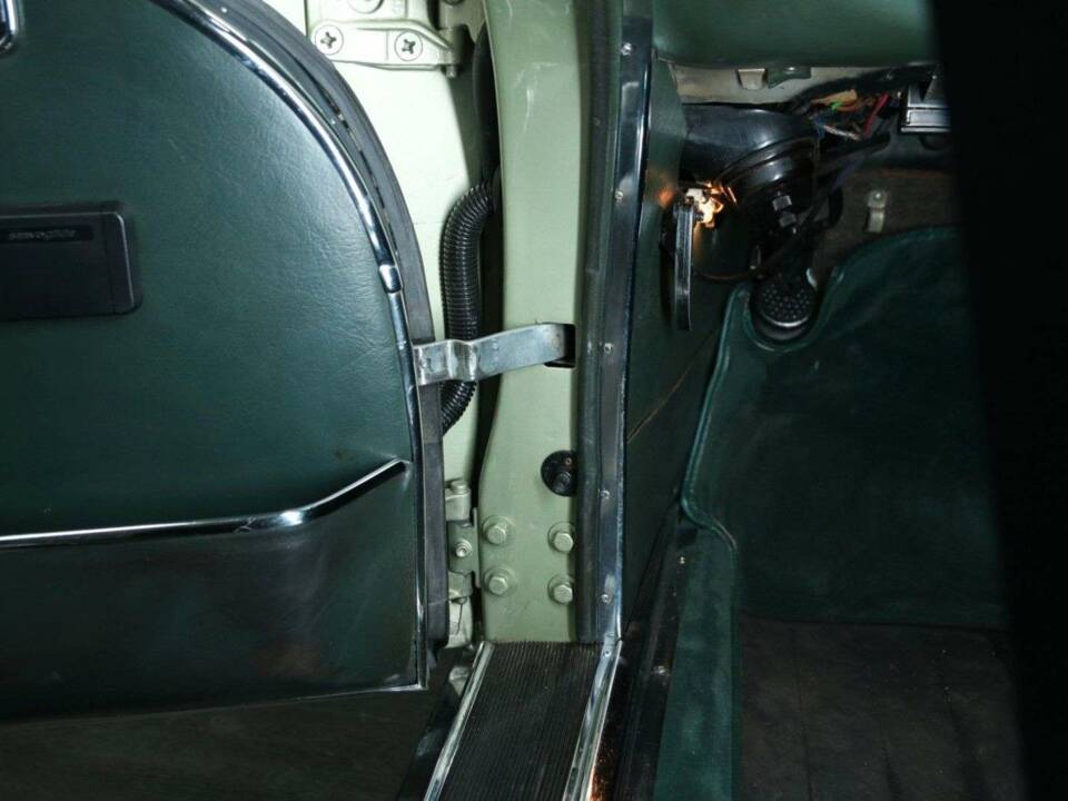 Image 11/49 of Mercedes-Benz 280 SE (1970)