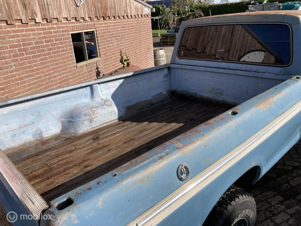 Image 36/44 of Ford F-250 (1978)
