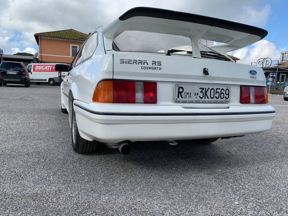 Image 17/39 of Ford Sierra RS Cosworth (1987)