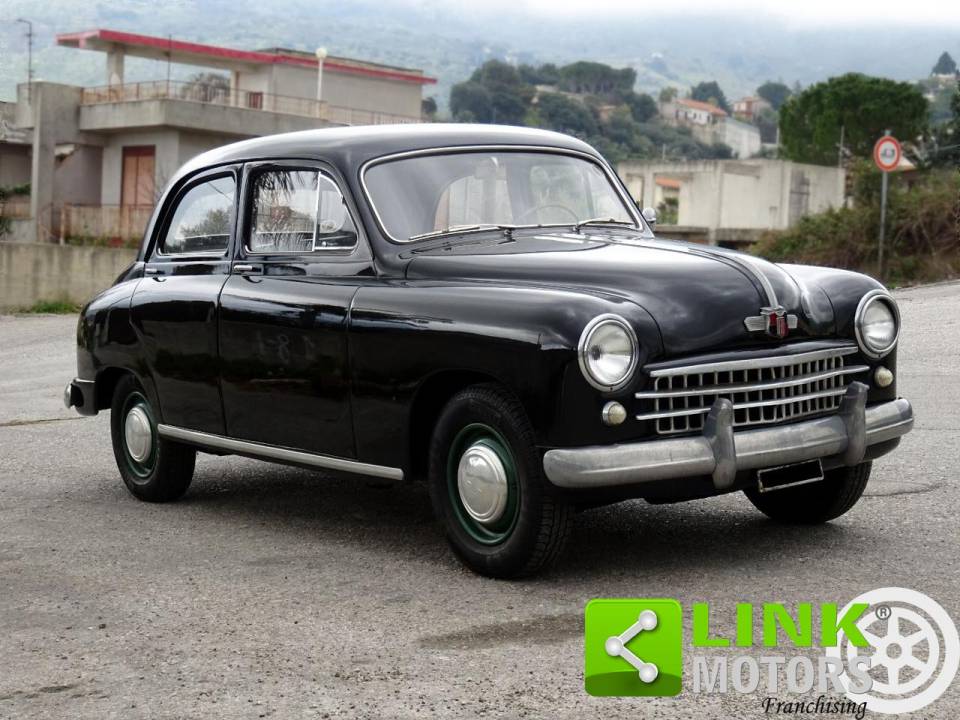 Image 3/10 of FIAT 1400 (1953)