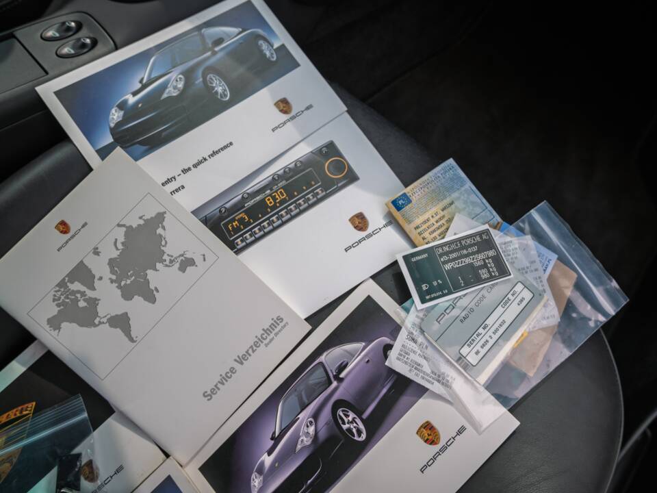 Afbeelding 11/73 van Porsche 911 Carrera 4S (2002)