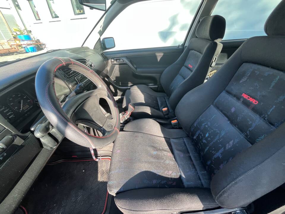 Immagine 12/23 di Volkswagen Golf III 2.0 16V GTI (1993)