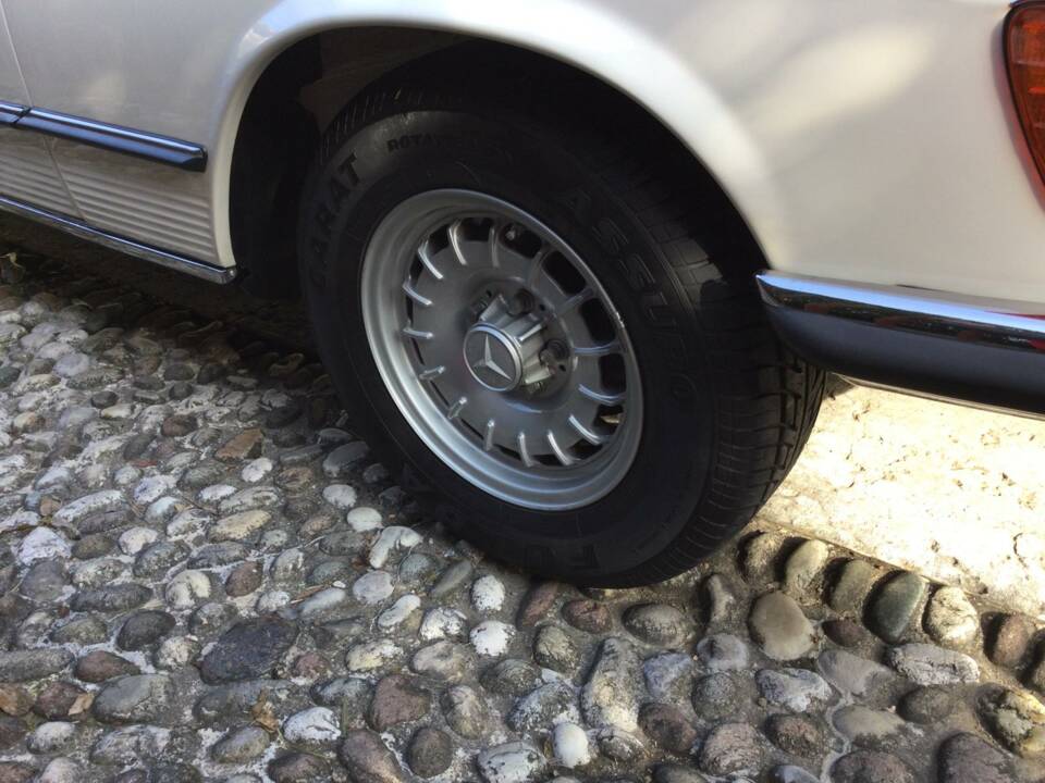 Image 10/18 of Mercedes-Benz 350 SL (1971)