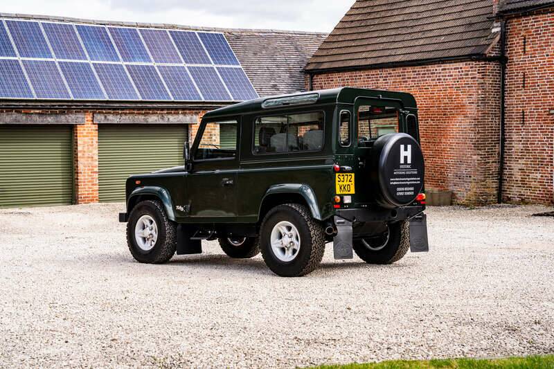 Image 4/50 de Land Rover Defender 90 Td5 (1999)