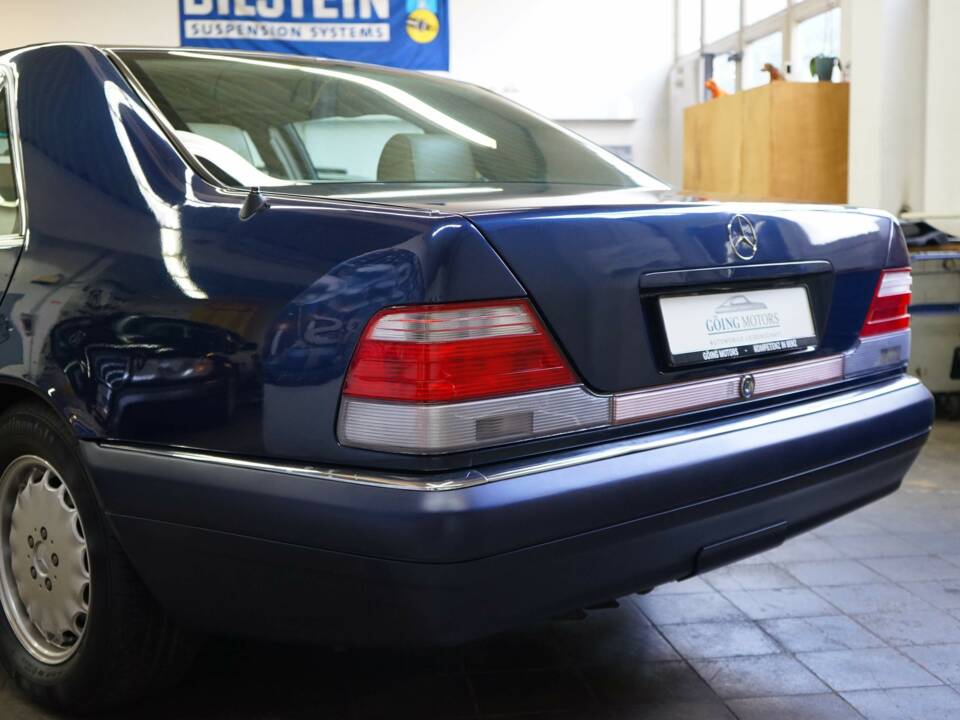 Immagine 11/36 di Mercedes-Benz S 500 L (1994)