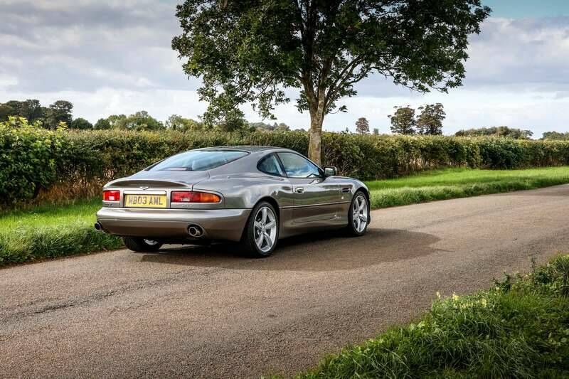 Image 18/36 of Aston Martin DB 7 GTA (2003)