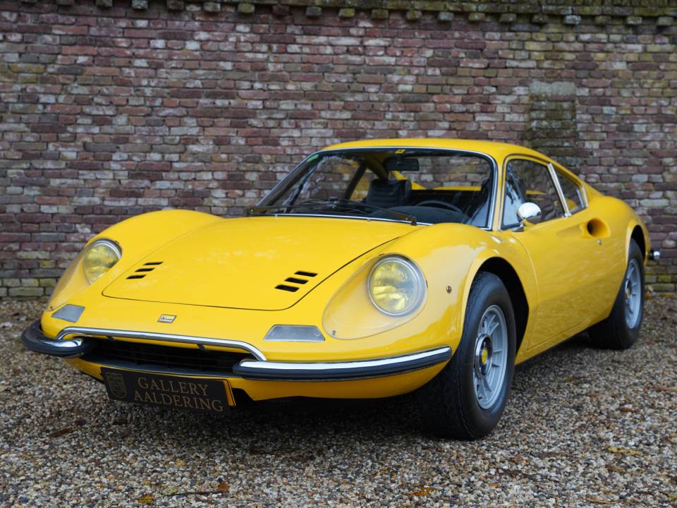 Image 25/50 of Ferrari Dino 246 GT (1971)