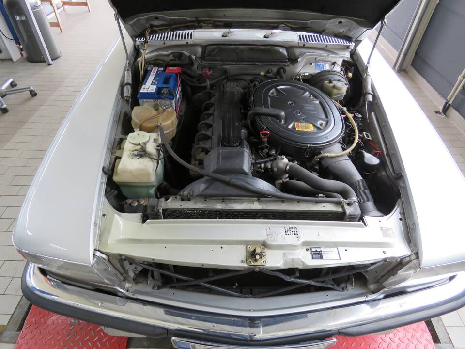 Image 28/39 de Mercedes-Benz 300 SL (1987)