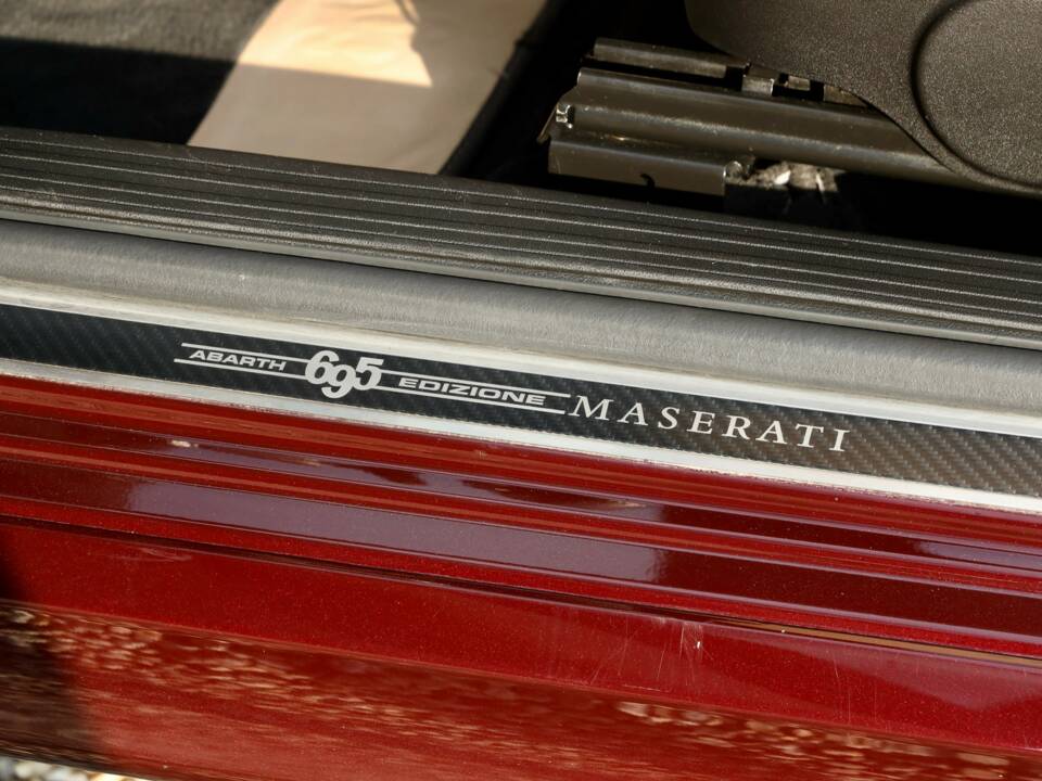 Immagine 35/50 di Abarth 695 &quot;Edizione Maserati&quot; (2013)