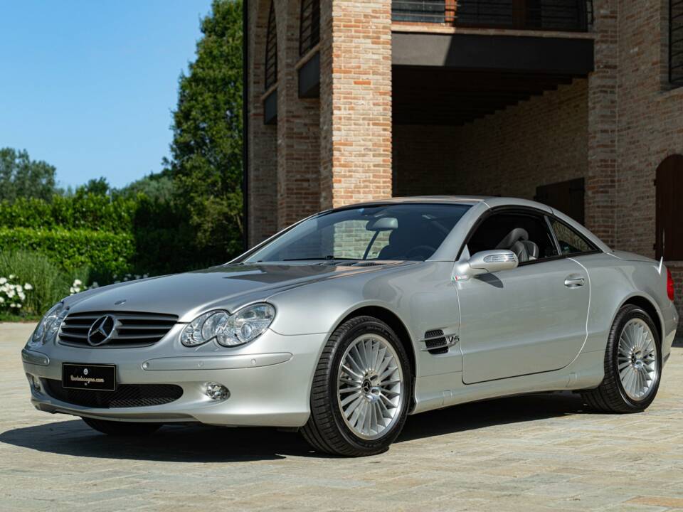 Image 2/50 of Mercedes-Benz SL 350 (2005)