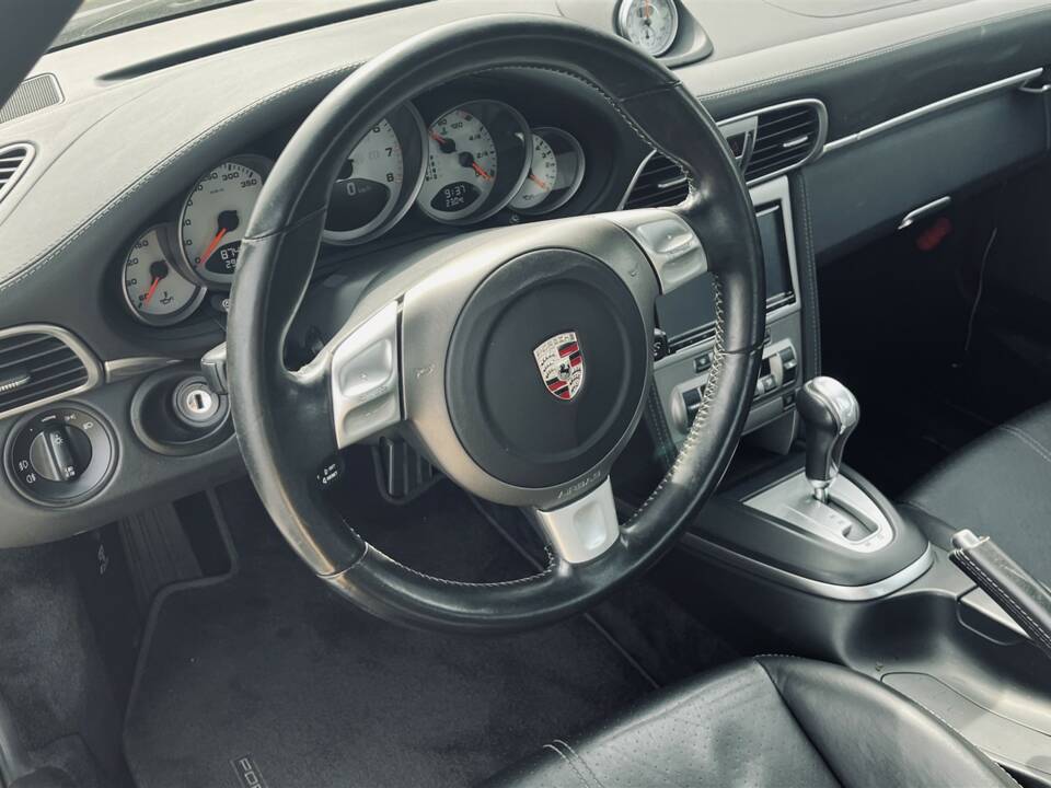 Image 14/53 of Porsche 911 Turbo (2007)