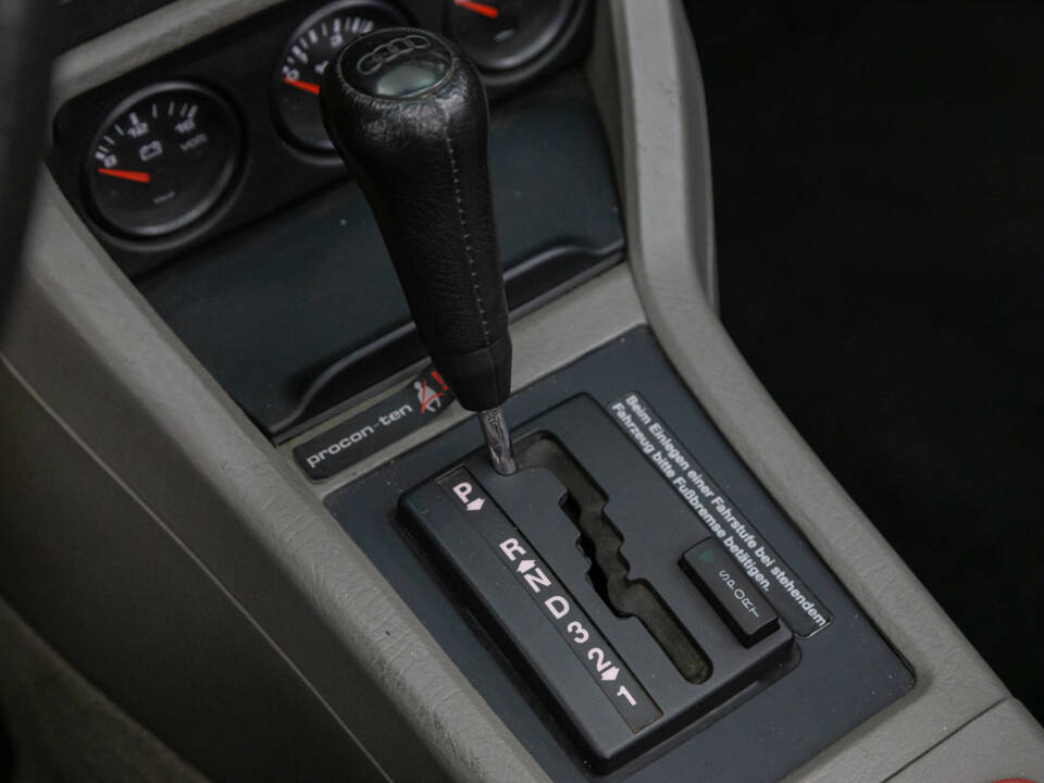 Bild 24/36 von Audi Cabriolet 2.3 E (1992)