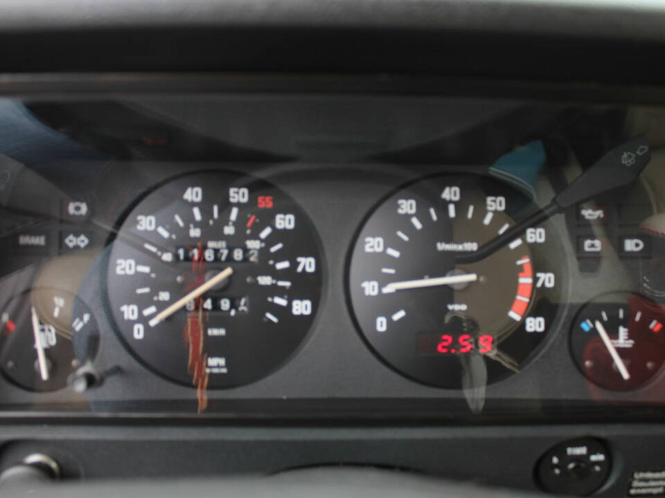 Image 12/30 of BMW 320i (1982)