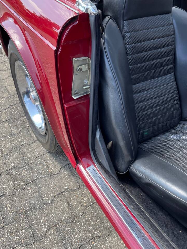 Imagen 14/18 de Triumph TR 6 (1969)