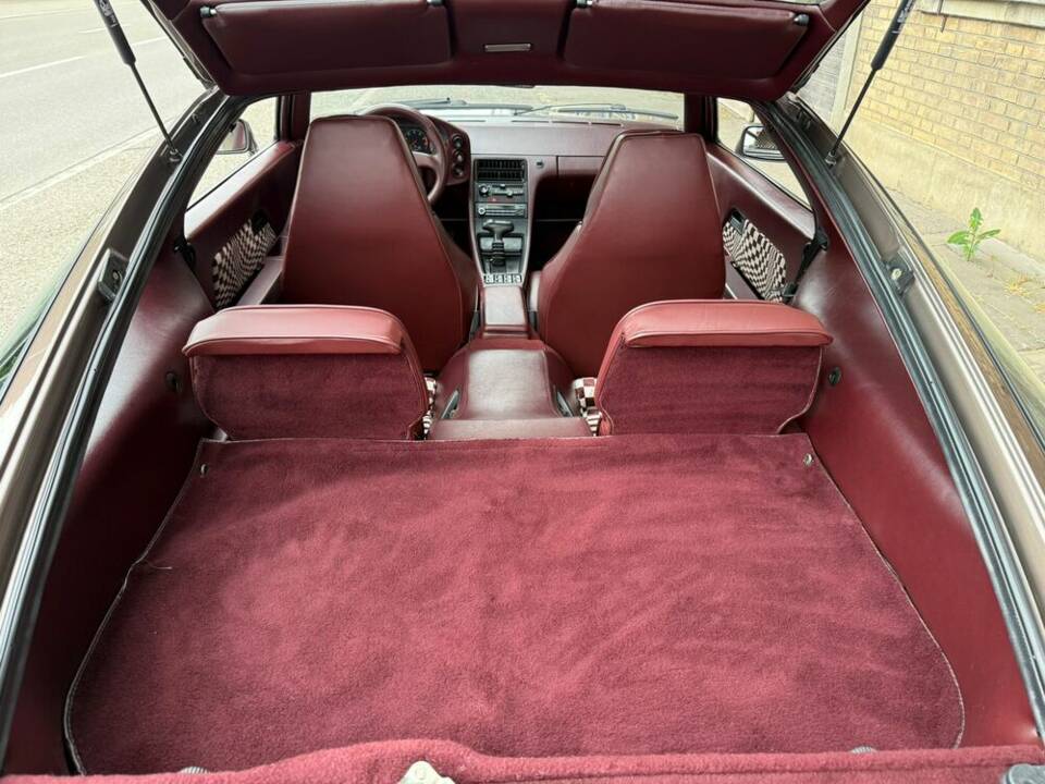 Image 13/21 of Porsche 928 S (1982)