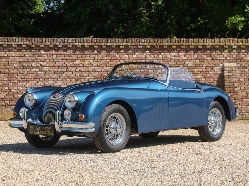 Image 19/50 of Jaguar XK 150 3.4 S OTS (1958)