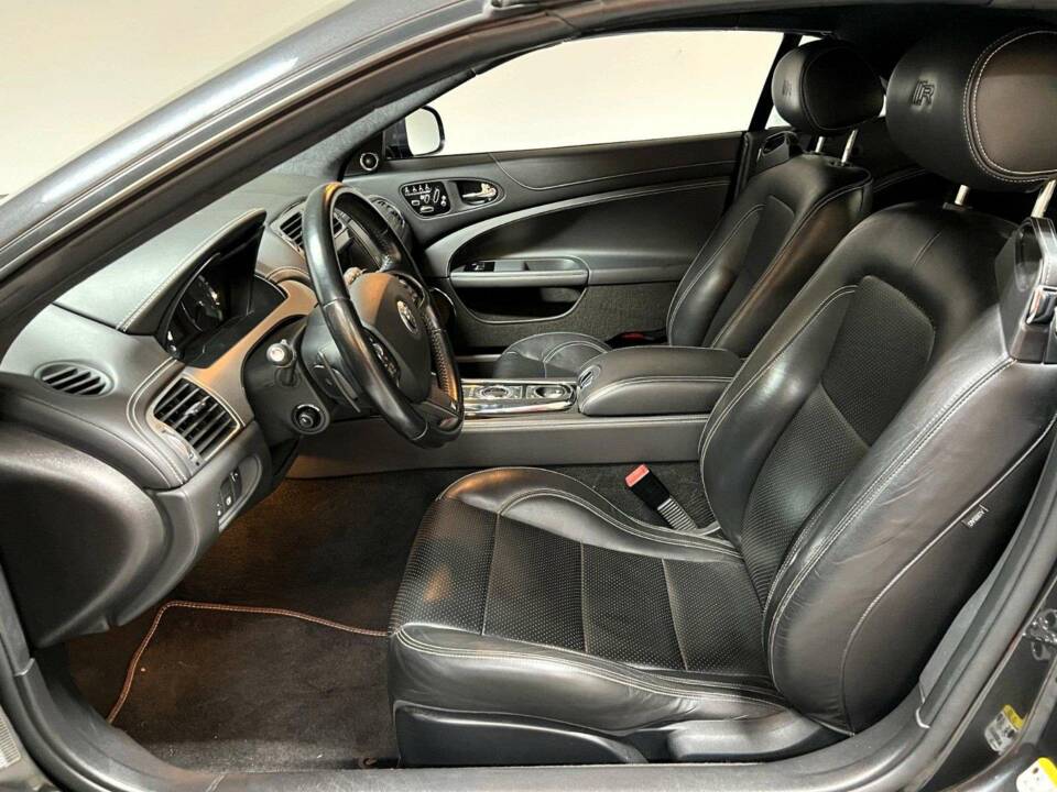 Afbeelding 10/17 van Jaguar XKR (2013)