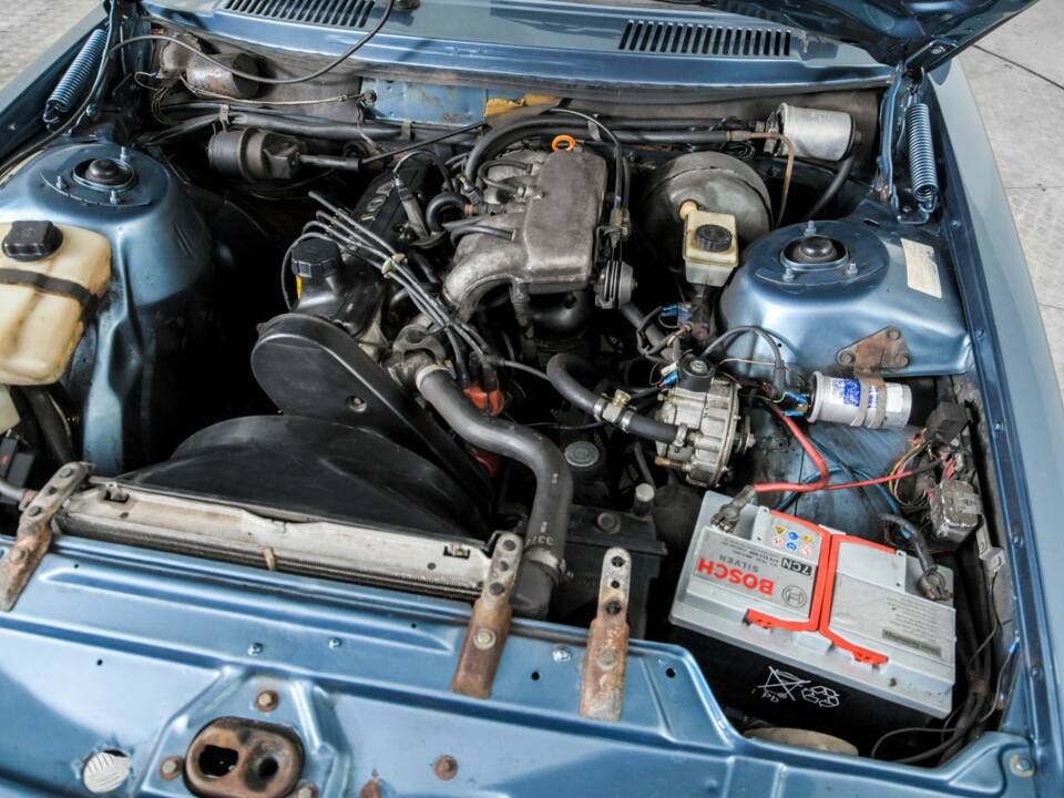 Image 38/50 de Volvo 240 Turbo (1983)