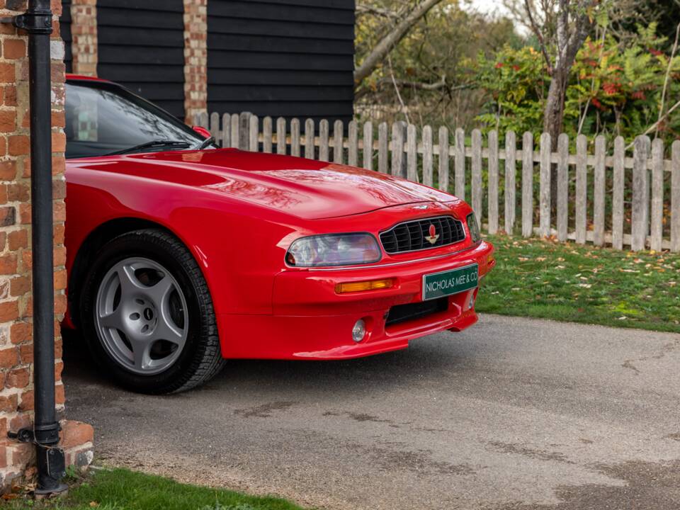 Imagen 23/58 de Aston Martin V8 Coupé (1997)