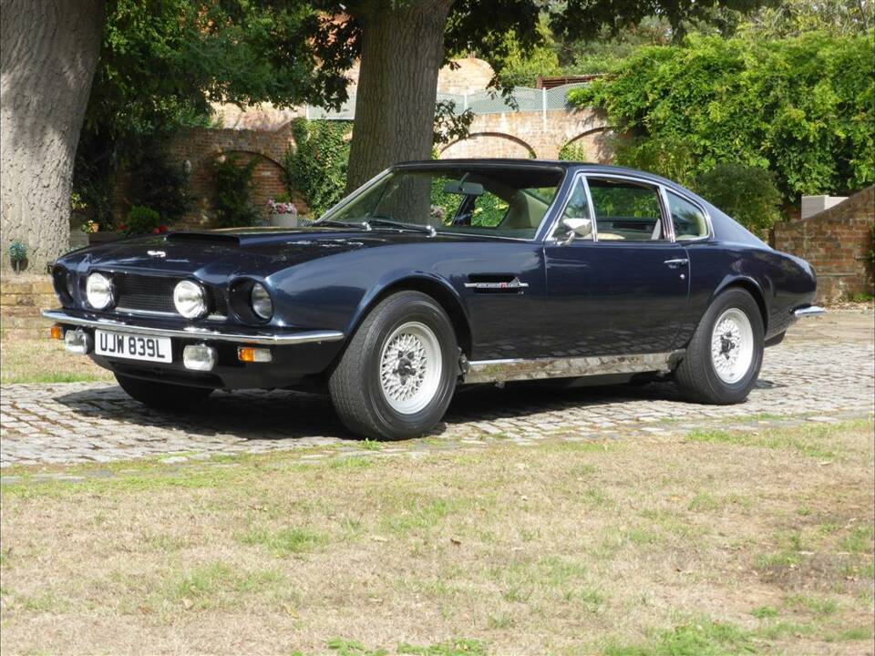 Immagine 4/24 di Aston Martin V8 (1973)