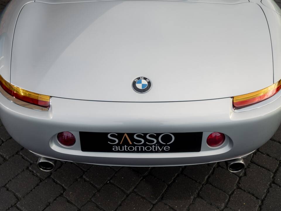 Image 32/84 of BMW Z8 (2001)