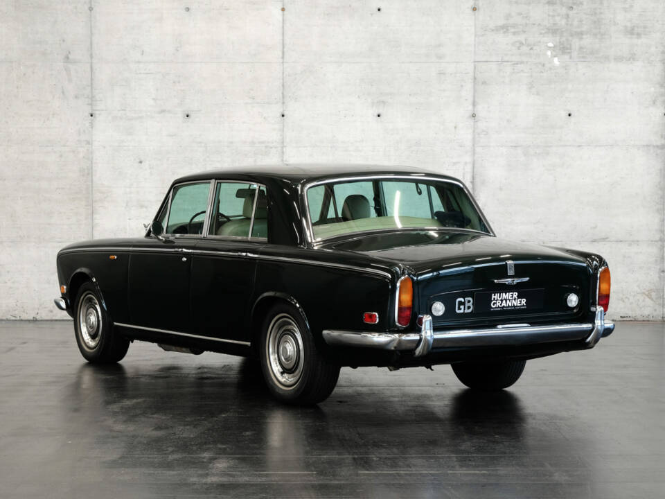 Immagine 2/23 di Rolls-Royce Silver Shadow I (1971)