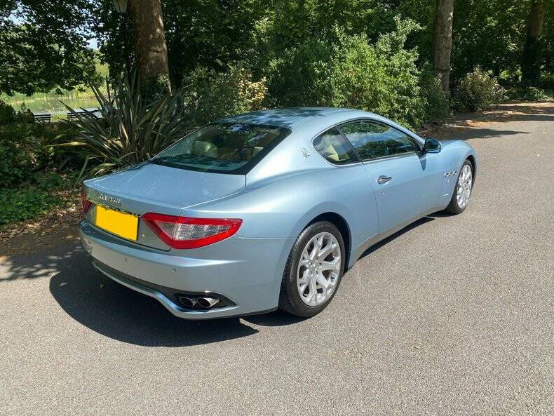 Image 25/50 de Maserati GranTurismo 4.2 (2008)