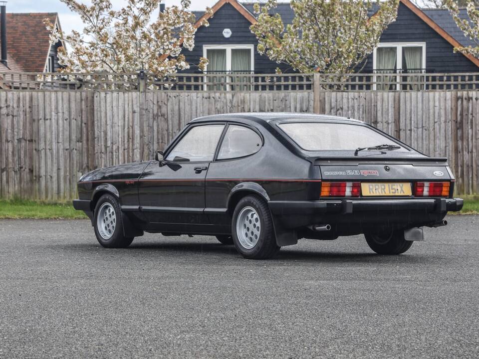 Image 18/21 of Ford Capri 2,8i (1981)