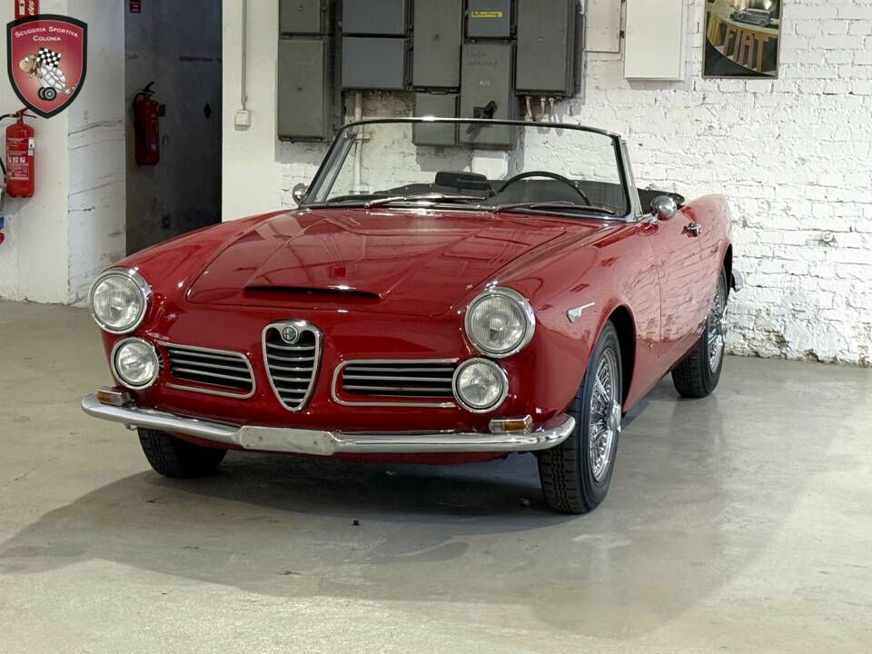 Bild 12/76 von Alfa Romeo 2600 Spider (1964)