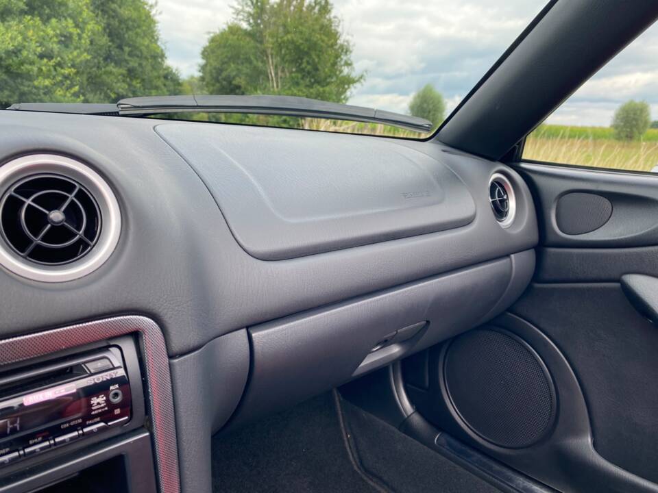 Afbeelding 27/63 van Mazda MX-5 1.6 (2004)