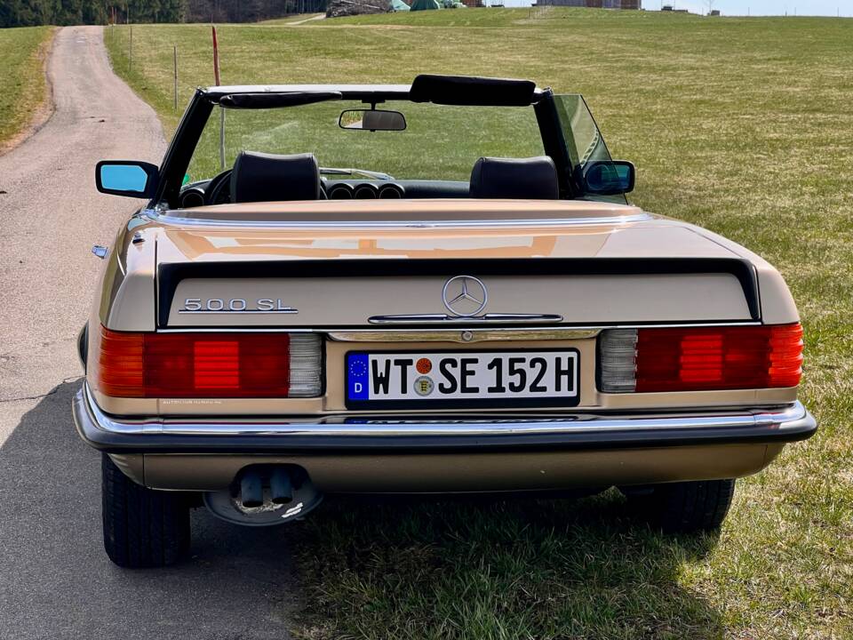 Image 19/21 of Mercedes-Benz 500 SL (1981)