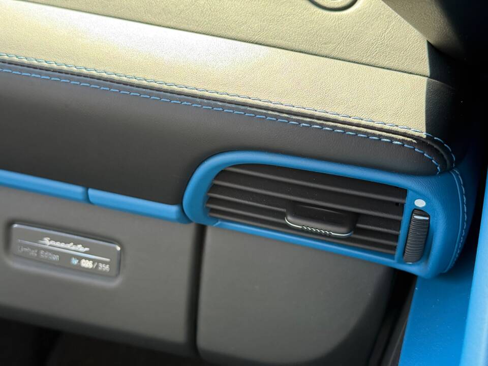 Image 30/37 of Porsche 911 Speedster (2010)