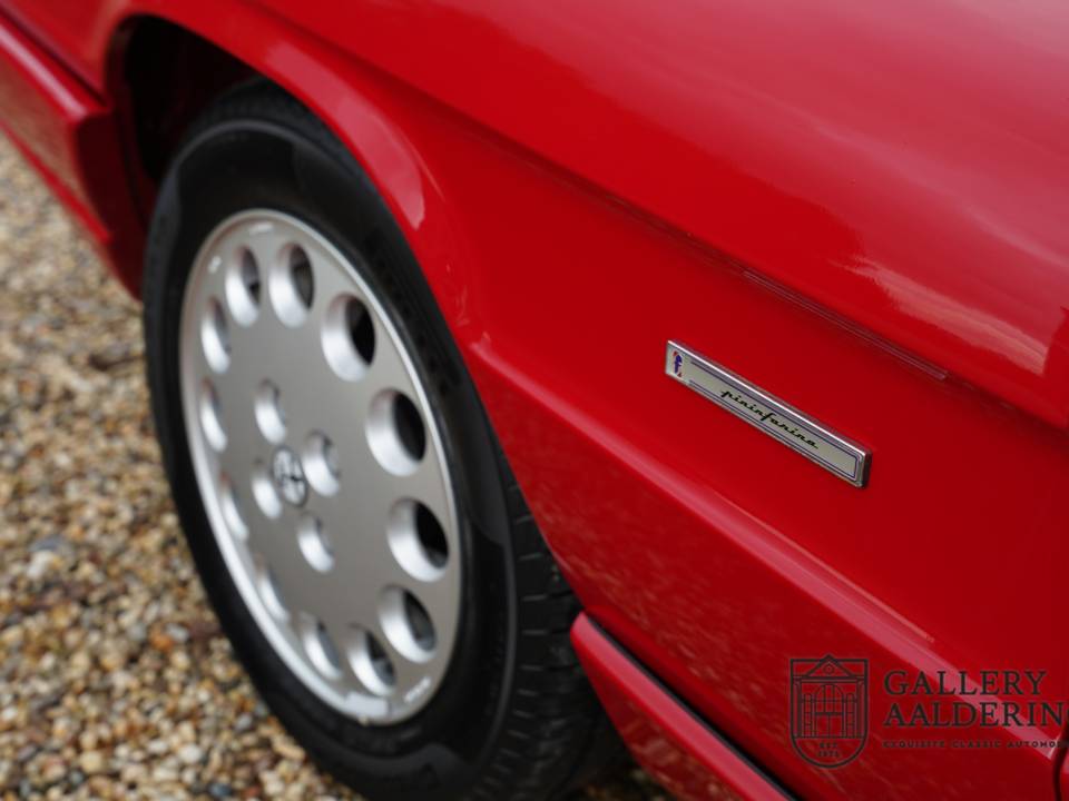 Immagine 46/50 di Alfa Romeo 2.0 Spider (1991)