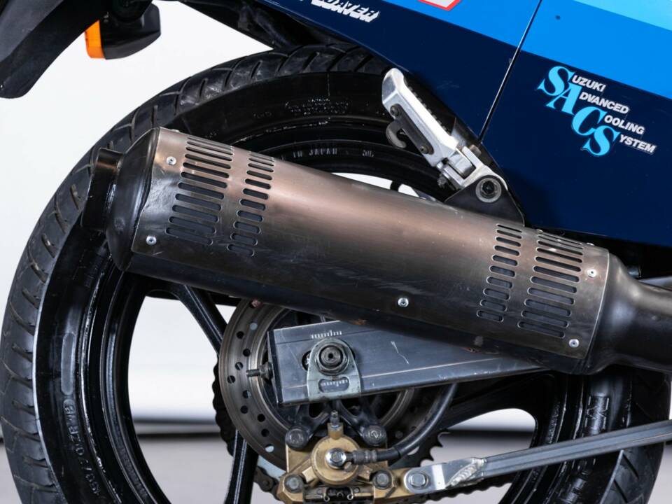 Bild 34/50 von Suzuki DUMMY (1986)