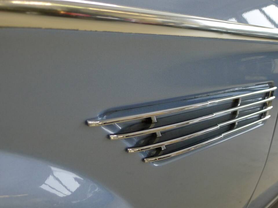 Bild 33/39 von BMW 3.0 CS (1972)