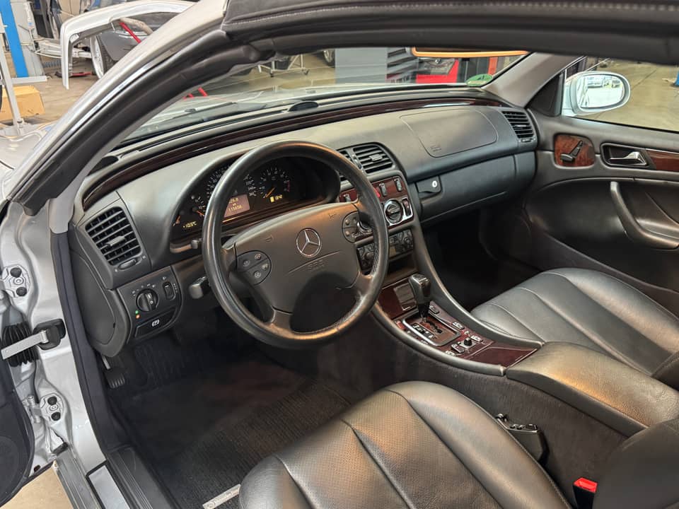 Image 21/50 of Mercedes-Benz CLK 230 Kompressor (2001)