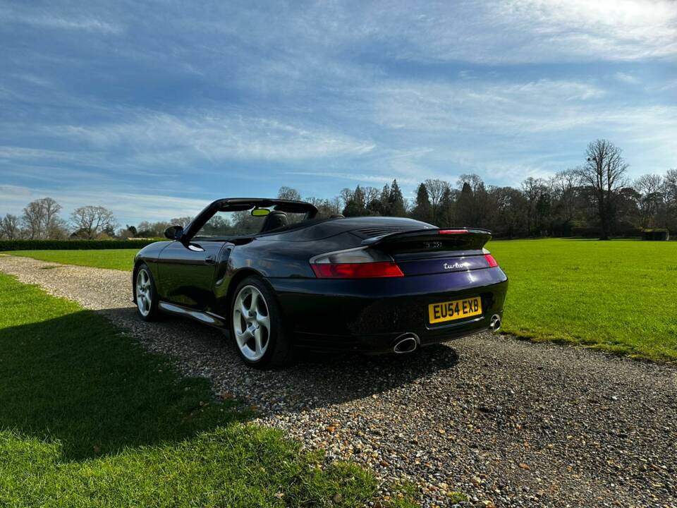 Bild 15/81 von Porsche 911 Turbo (2004)