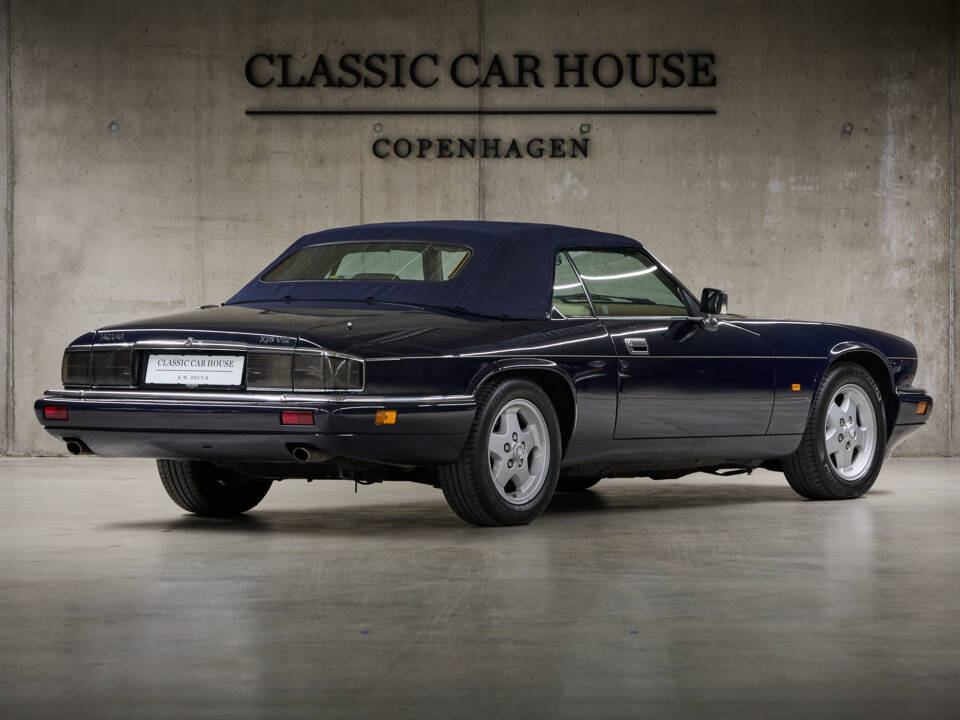 Bild 9/92 von Jaguar XJS 6.0 (1994)