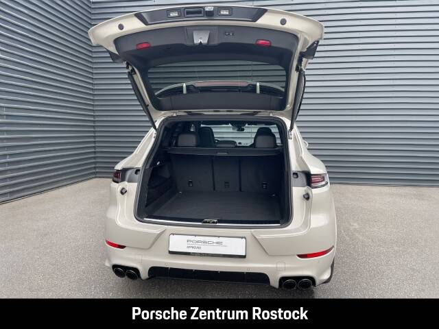 Imagen 11/32 de Porsche Cayenne Turbo E-Hybrid (2025)