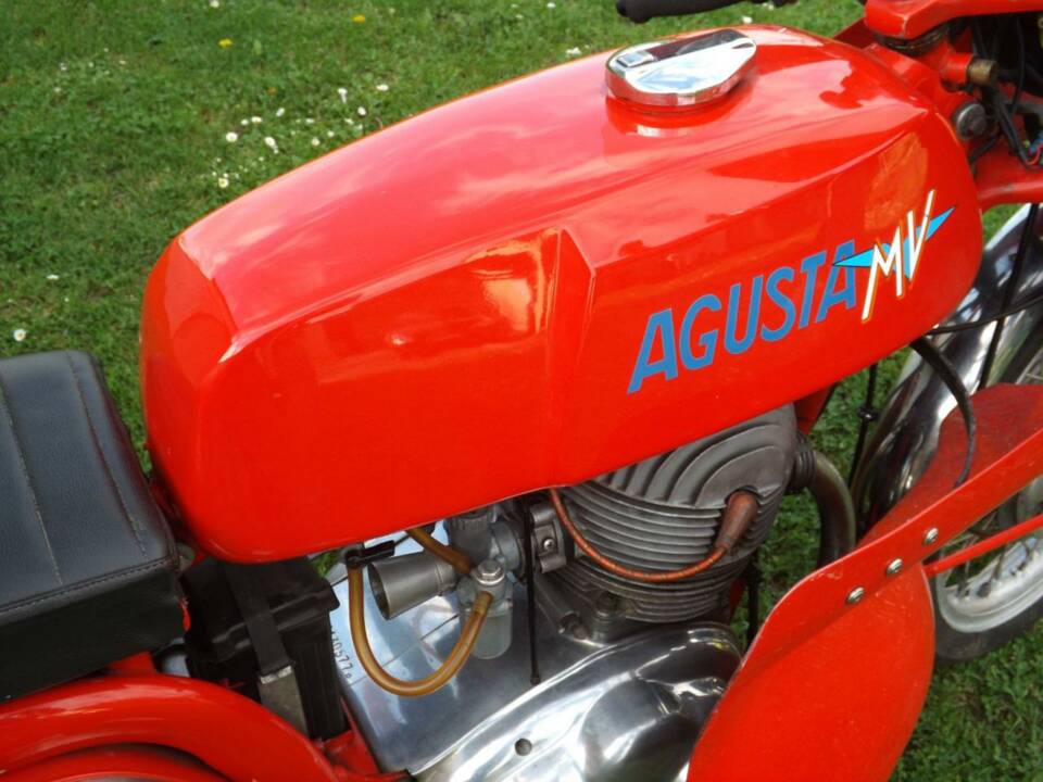 Immagine 12/50 di MV Agusta 350 S (1972)
