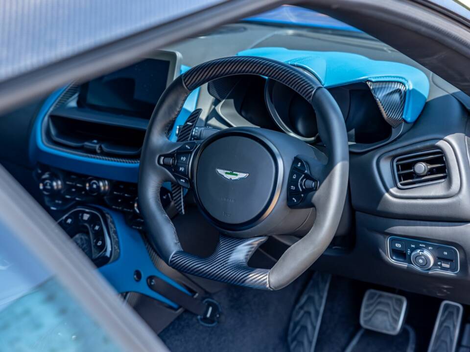 Bild 35/50 von Aston Martin DBS GT Zagato (2020)