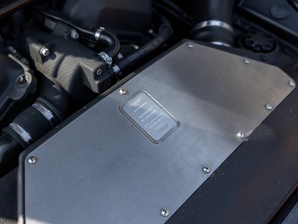 Image 19/75 of Aston Martin V12 Vanquish S (2007)