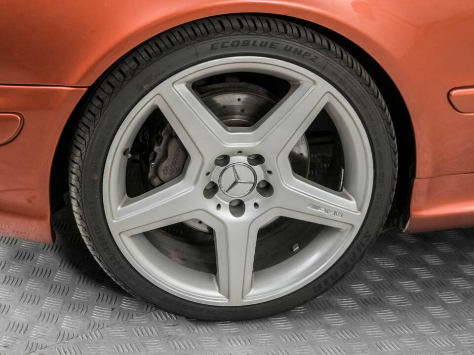 Image 23/50 of Mercedes-Benz CLK 430 (1999)