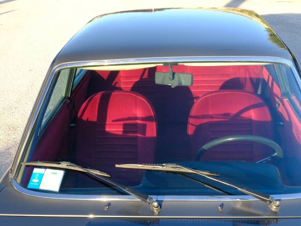 Image 13/23 of FIAT 124 Sport Coupe (1973)