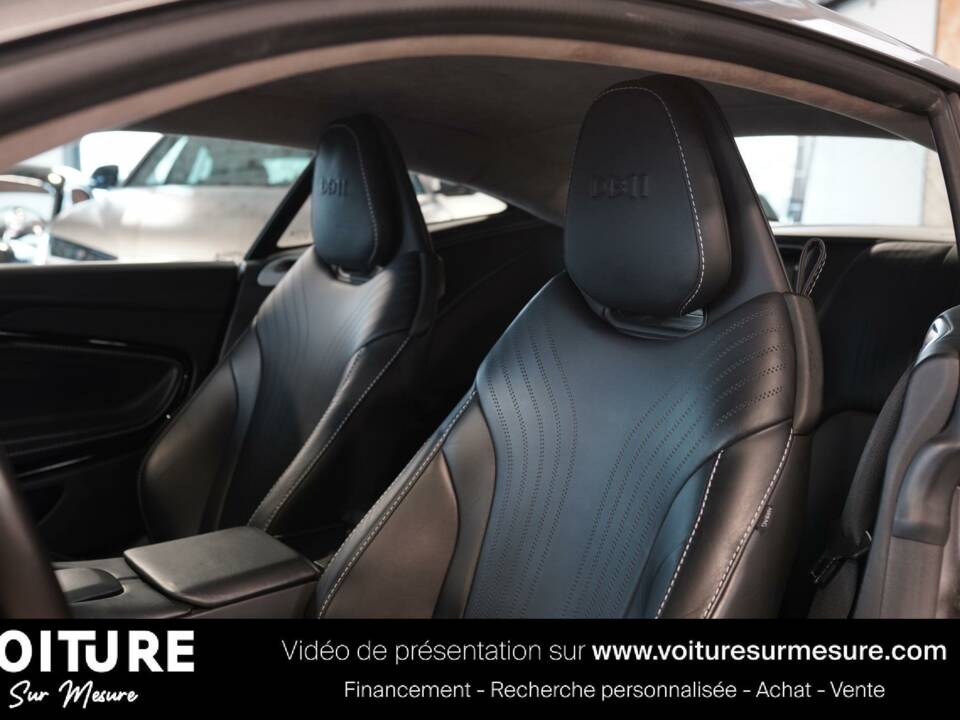 Image 22/29 of Aston Martin DB 11 V12 (2018)