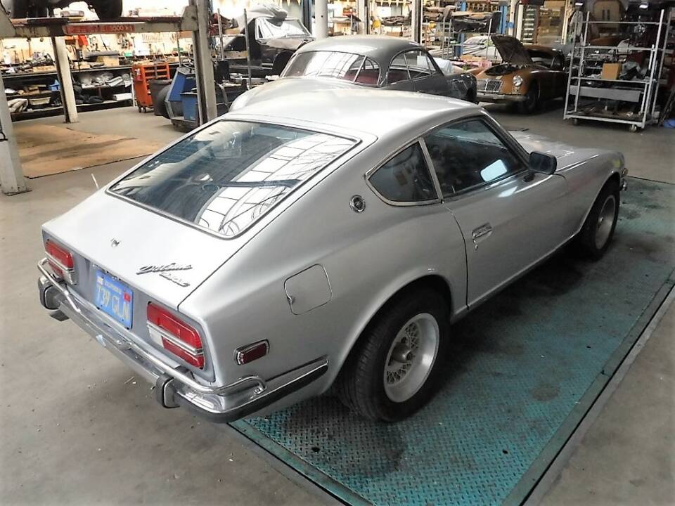 Image 4/50 of Datsun 240 Z (1973)