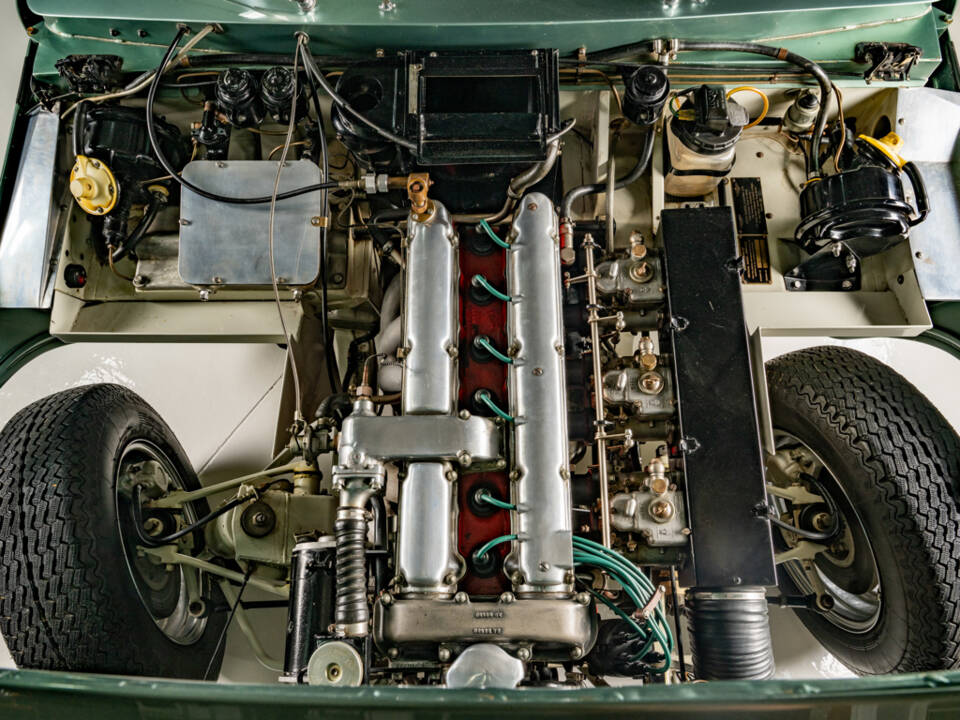 Immagine 29/30 di Aston Martin DB 4 Prototype (1957)
