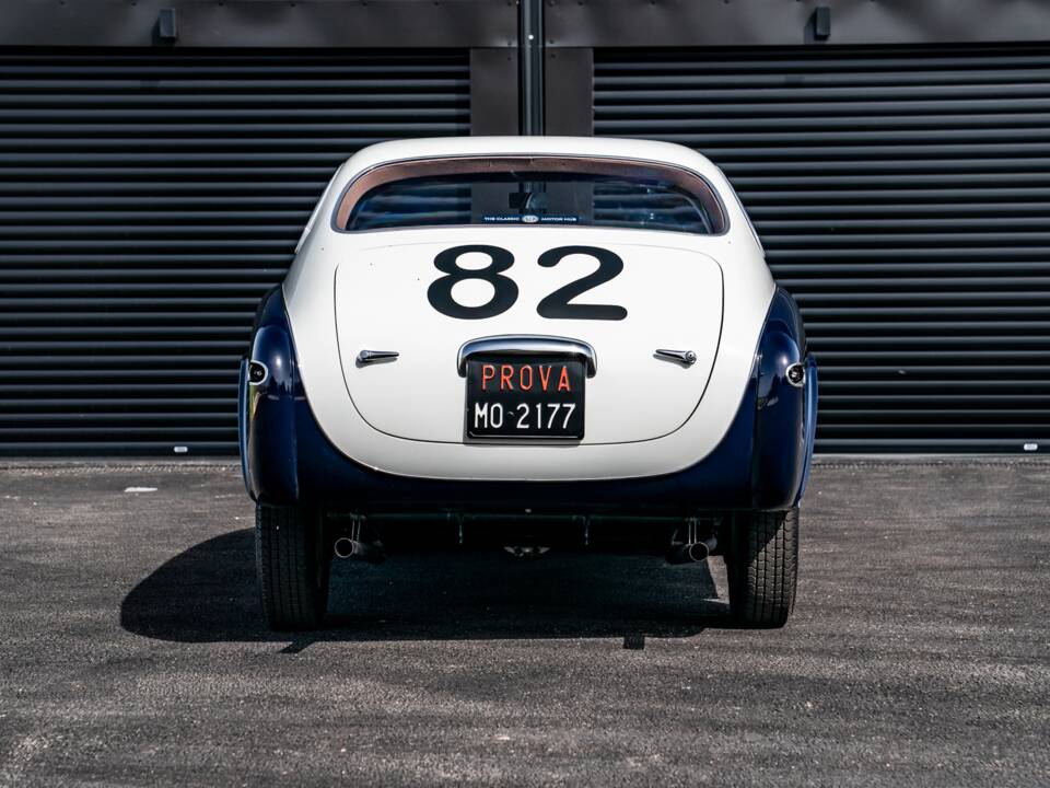 Image 35/61 of Ferrari 225 S (1952)