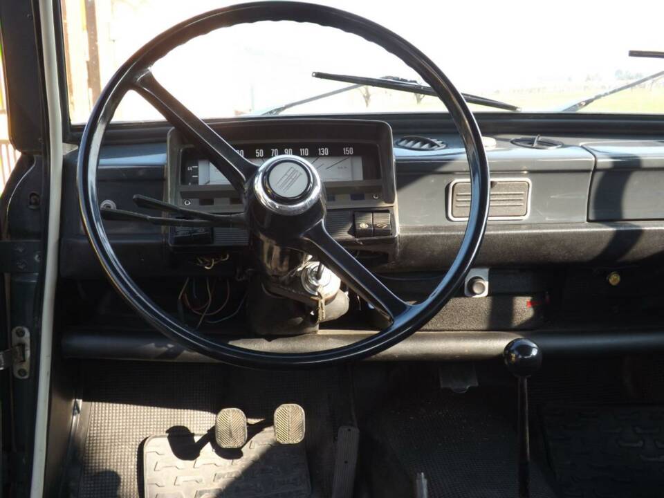 Image 22/50 de FIAT 1100 R (1967)